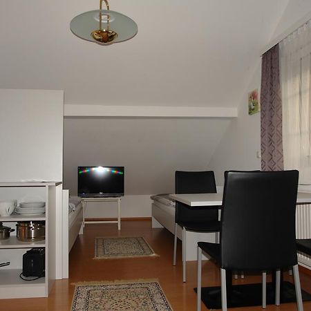 Gaestehaus Daniela Schwanenstadt Екстер'єр фото