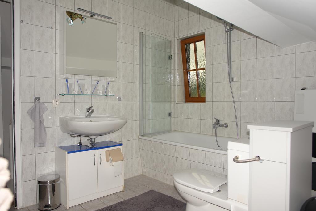 Gaestehaus Daniela Schwanenstadt Екстер'єр фото